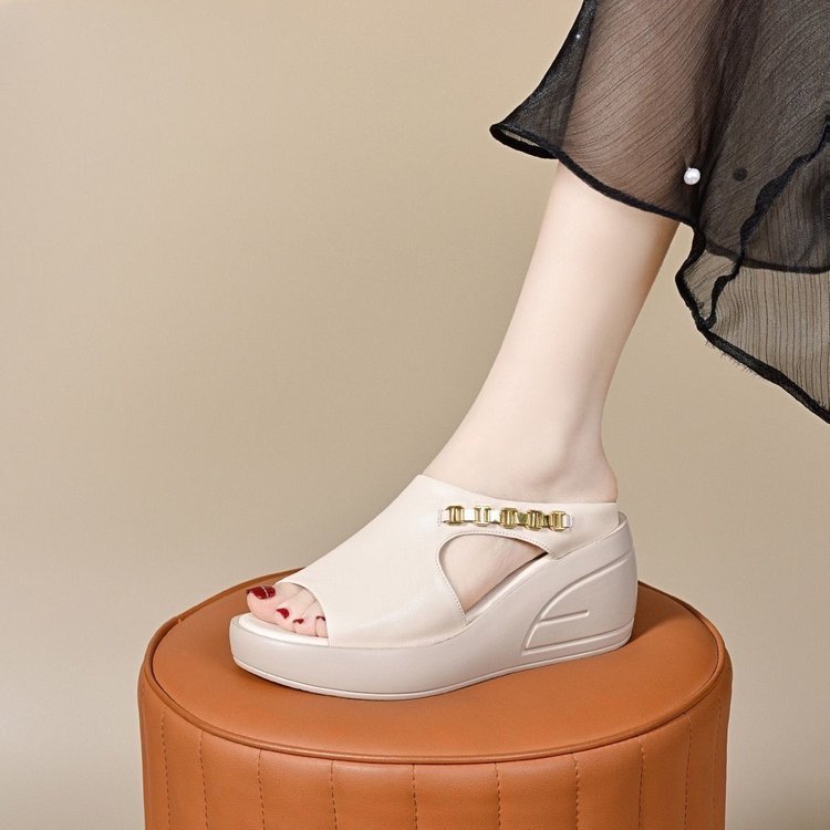 O1CN01JY3zX81z2xgGKt6mq_!!2215659676657-0-cib Foreign Trade Platform Fish-Mouth Women's Shoes 2026 Summer New Thick-Soled Wedge Slippers for Women, Fashionable Outdoor Sandals - Image 1
