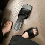 European-Style Fashionable Design Square-Toe Slip-On Sandals, New Casual Daily Wear, Commuter Style, Elegant High-Heeled Sandals - Image 5