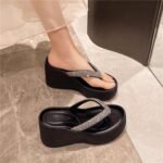Fashionable Rhinestone High-Heeled Soft-Soled Flip-Flops That Are Not Tiring for the Feet, High-End Flip-Flops with Skirts and Sparkling Diamond Beach Flip-Flops