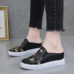 Summer New Style Hollow-Out Breathable Slip-On Women's High-Heeled Sandals with Thick Soles and Closed-Toe Design for Outdoor Wear
