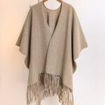 Solid Color Versatile Chinese Red Tassel Shawl for Women, Autumn and Winter Fashion, High-End Travel Warm Outerwear Cape - Image 10