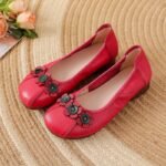 Original retro ethnic style spring shoes with floral design, shallow mouth flat-soled women's shoes for middle-aged and elderly, mom shoes with soft and non-slip soles - Image 3