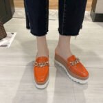 Women's thick-soled wedge closed toe slippers new autumn large size casual non-heel chain muffin slippers - Image 5