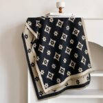 Diamond-shaped floral double-sided jacquard faux cashmere scarf for women, shawl with tassel design, autumn and winter artistic outerwear - Image 8