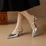 French-Style Fashion Gold-Colored Closed-Toe Mules for Women, Summer Outdoor Wear, Single Strap, Thin High Heels, Shallow Pointed Toe Mules