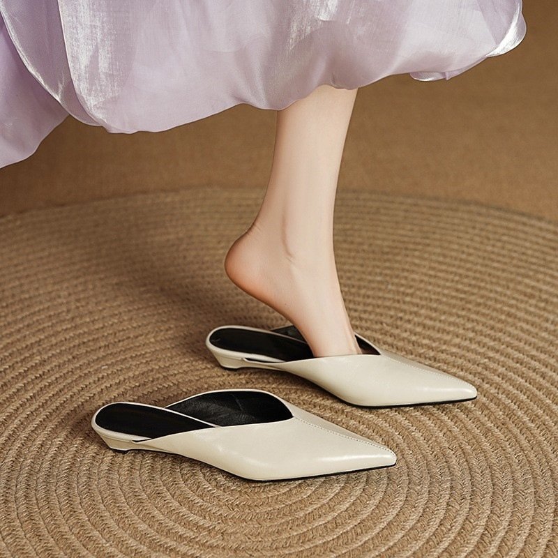 O1CN01lsbN1W1d5KAWpWo3Z_!!2217664923684-0-cib Pointed Toe Slip-On Mule Slippers for Women Summer Fashion Outer Wear Wedge Heel Toe Half Slippers - Image 1