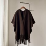 Solid Color Versatile Chinese Red Tassel Shawl for Women, Autumn and Winter Fashion, High-End Travel Warm Outerwear Cape - Image 9