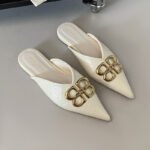 2026 New Style Pointed-Toe Flat Slippers for Women, Outdoor Wear, Metal Buckle, Closed-Toe Half Slippers, Fashionable and Elegant Chanel-Style Slippers - Image 3