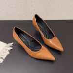 2026 Spring New Style Wedge Heel Shallow Mouth Single Shoes for Women, Pointed Toe French Style Small Leather Shoes, 5cm Internal Height Increase, Large Size Work Shoes - Image 4
